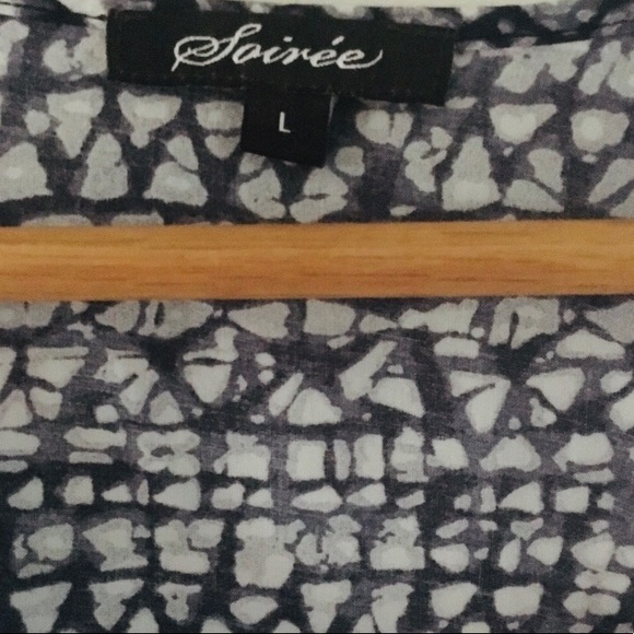 SHORT SLEEVE BLOUSE - Picture 3 of 7